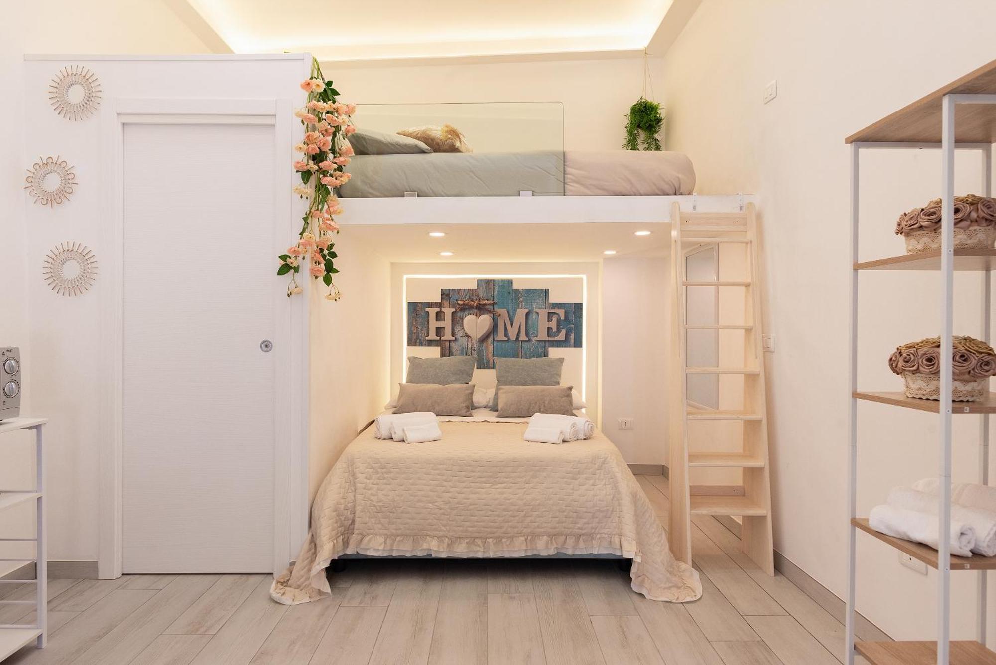 House Benedetta Centro Di Apartment Naples
